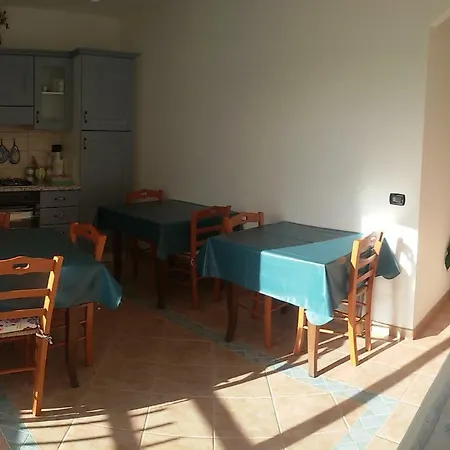 Alojamento de Acomodação e Pequeno-almoço S'apposentu 3*