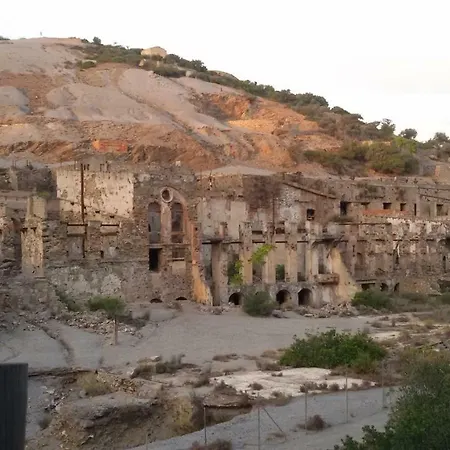 Bed and breakfast S'apposentu 3*